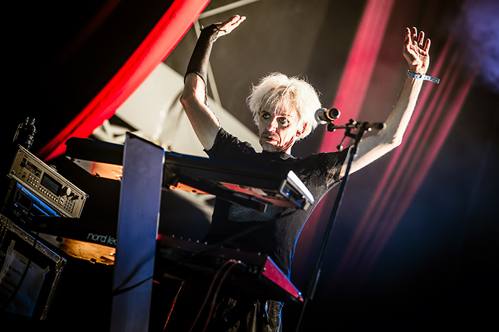 Praga Khan @ Villa Pace 2014, picture 12, photographed by Elke Briers - FrontView Magazine