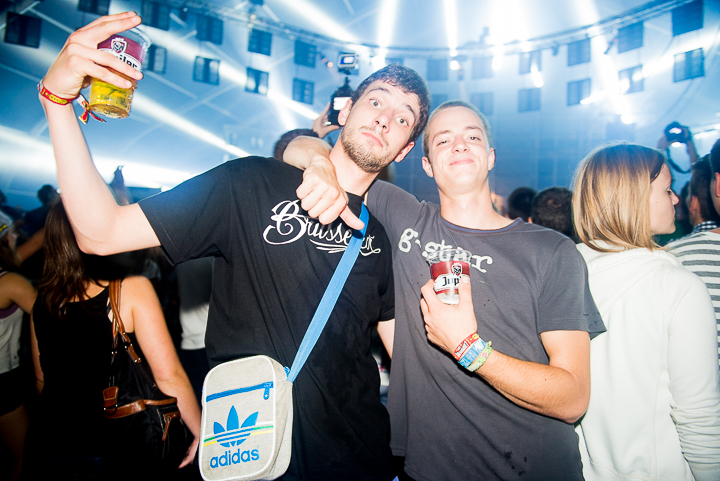 Laundry Day 2014 deel 3, foto 17, foto's door Youri Vanlommel, Charlotte Meuldermans - FrontView Magazine