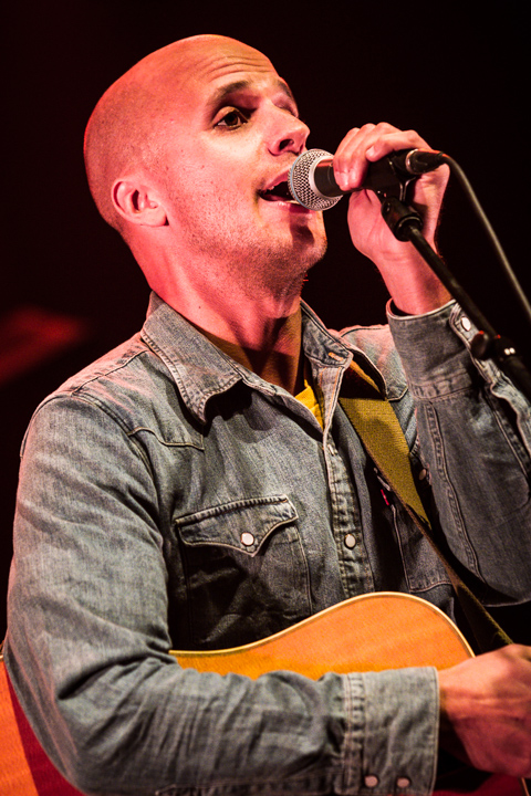 Milow @ Crammerock 2014, foto 10, foto's door Tom Stessens - FrontView Magazine