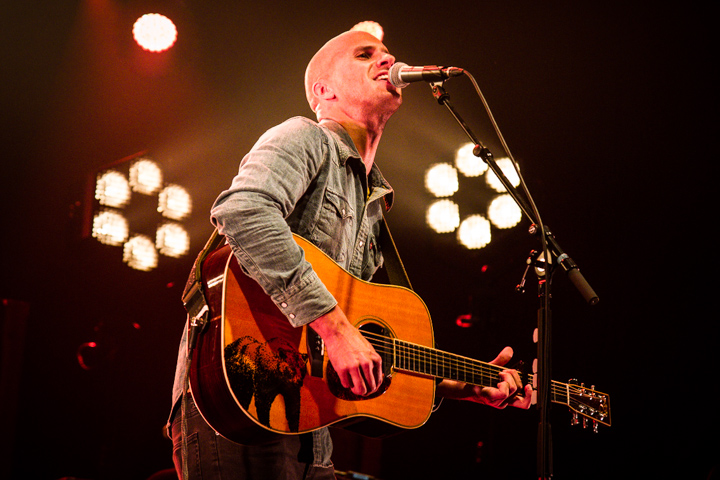 Milow @ Crammerock 2014, foto 13, foto's door Tom Stessens - FrontView Magazine