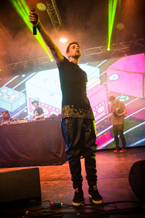 Safi & Spreej @ Crammerock 2014, picture 5, photographed by Tom Stessens - FrontView Magazine