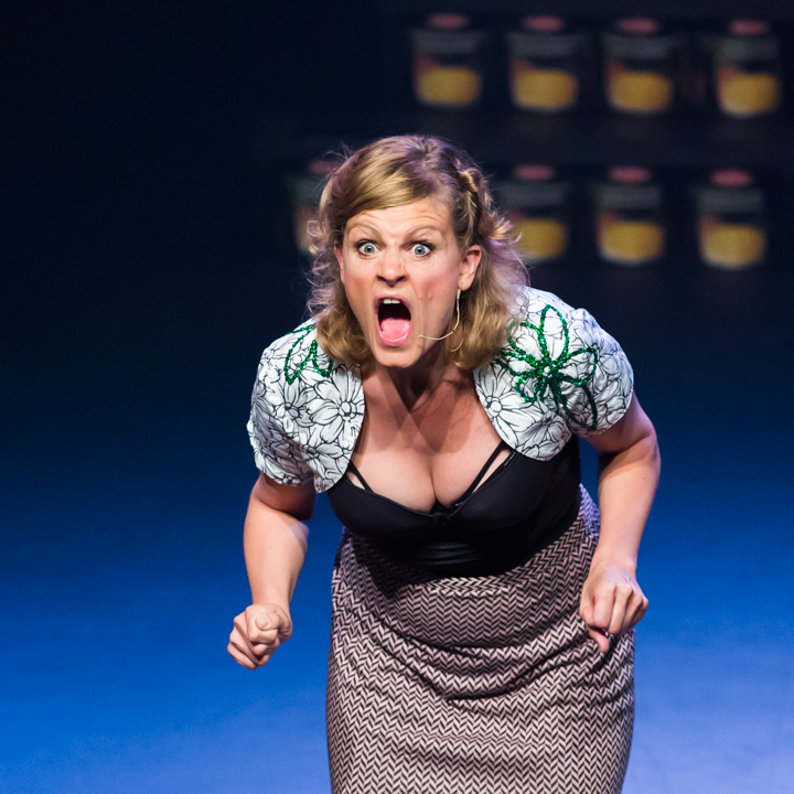 Nele Goossens: " 't Zal wel zijn " @ Fakkelteater, picture 10, photographed by Guy Danneels - FrontView Magazine