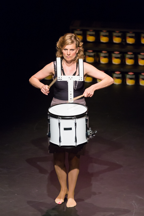 Nele Goossens: " 't Zal wel zijn " @ Fakkelteater, picture 45, photographed by Guy Danneels - FrontView Magazine