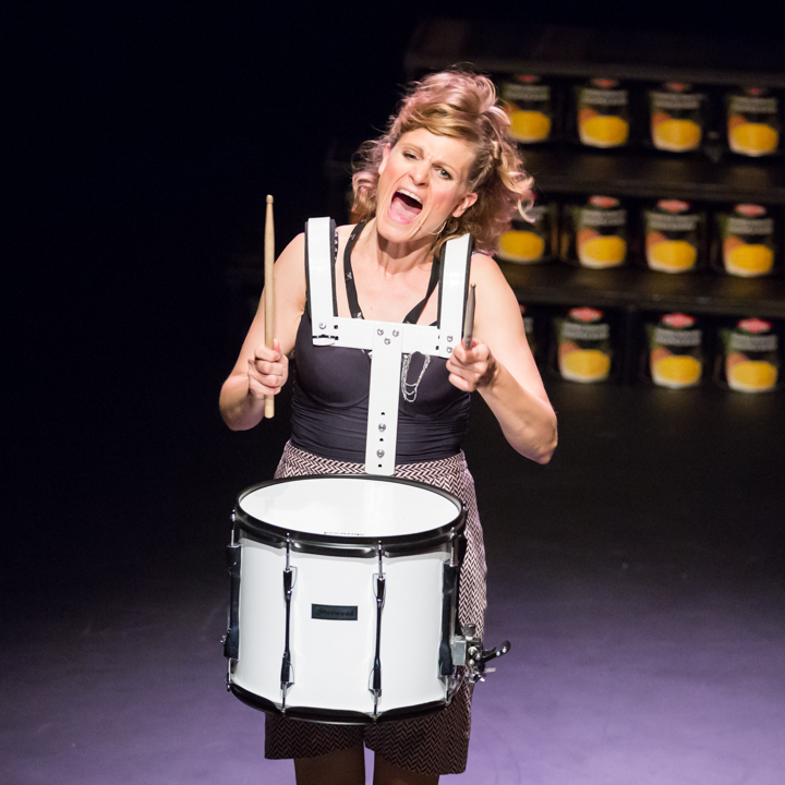 Nele Goossens: " 't Zal wel zijn " @ Fakkelteater, picture 47, photographed by Guy Danneels - FrontView Magazine