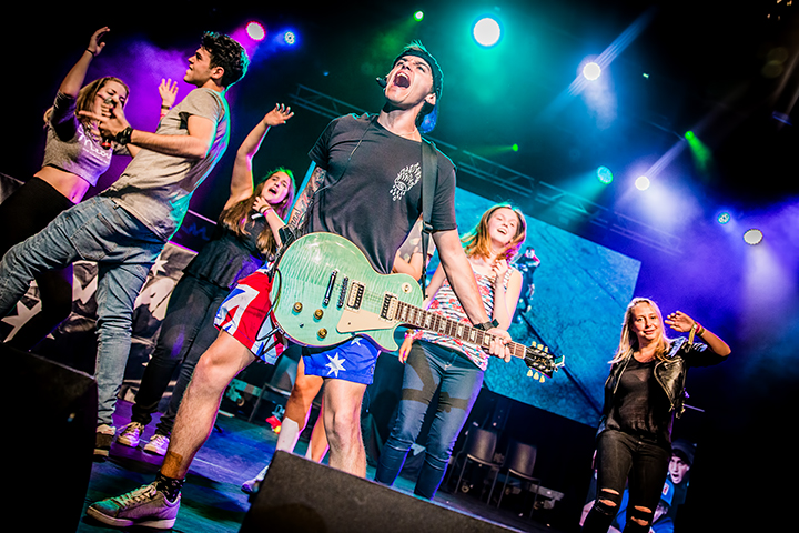 The Janoskians @ Trix, foto 31, foto's door Elke Briers - FrontView Magazine