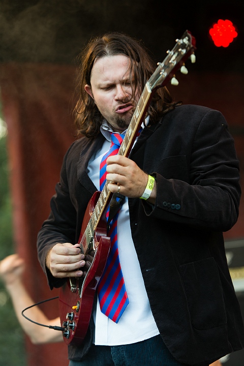Iese Daase @ OlensFest 2014, picture 3, photographed by Edwin Houdevelt - FrontView Magazine