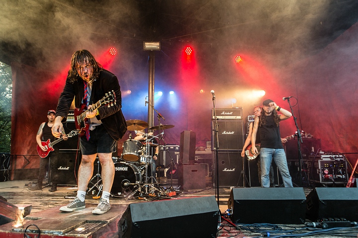 Iese Daase @ OlensFest 2014, picture 39, photographed by Edwin Houdevelt - FrontView Magazine