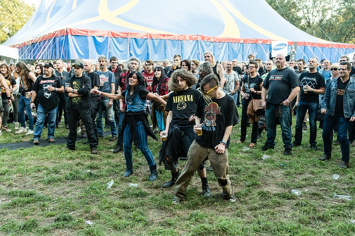 Publiek en Sfeer @ Olensfest 2014, picture 3, photographed by Edwin Houdevelt - FrontView Magazine