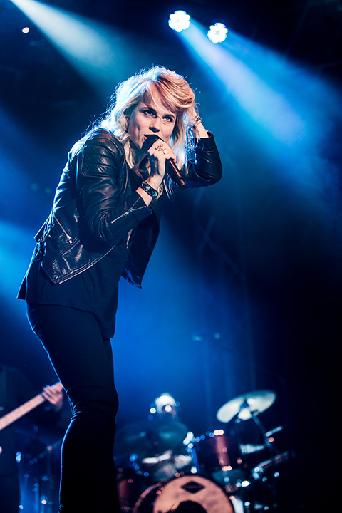 Ilse DeLange @ Parkfestival Coevorden 2014, foto 6, foto's door Elke Briers - FrontView Magazine