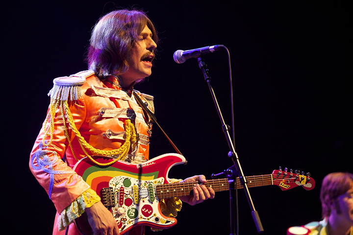 The Bootleg Beatles @ AB, picture 9, photographed by Pascal Liagre - FrontView Magazine