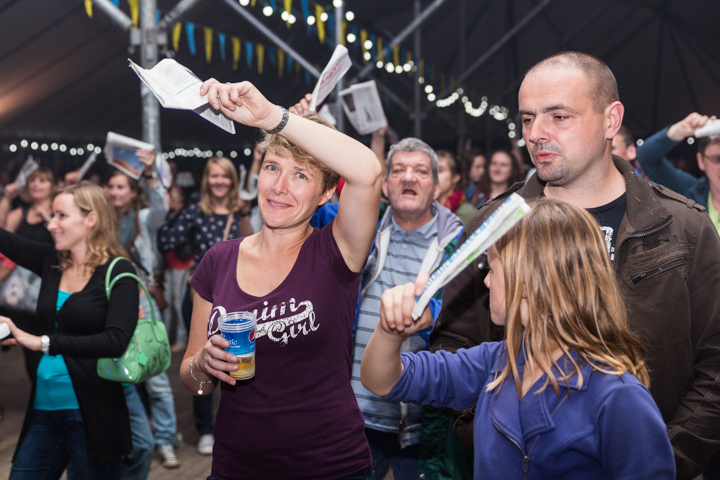 Vlaanderen Zingt 2014 - Sfeerbeelden @ Merksem, picture 6, photographed by Guy Danneels - FrontView Magazine