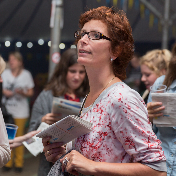 Vlaanderen Zingt 2014 - Sfeerbeelden @ Merksem, picture 12, photographed by Guy Danneels - FrontView Magazine