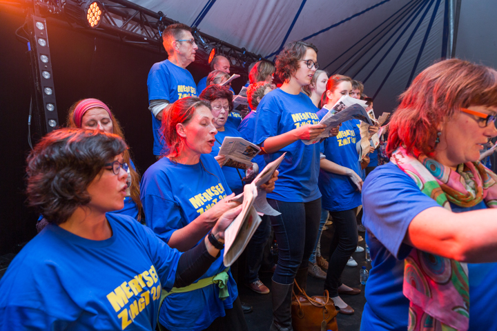 Vlaanderen Zingt 2014 - Sfeerbeelden @ Merksem, picture 25, photographed by Guy Danneels - FrontView Magazine