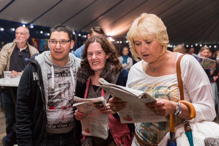 Vlaanderen Zingt 2014 - Sfeerbeelden @ Merksem, picture 28, photographed by Guy Danneels - FrontView Magazine