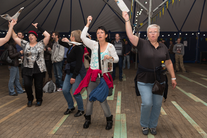 Vlaanderen Zingt 2014 - Sfeerbeelden @ Merksem, picture 30, photographed by Guy Danneels - FrontView Magazine