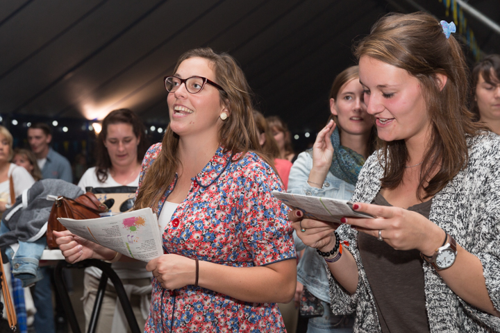 Vlaanderen Zingt 2014 - Sfeerbeelden @ Merksem, picture 33, photographed by Guy Danneels - FrontView Magazine