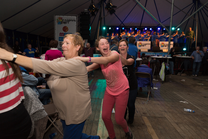 Vlaanderen Zingt 2014 - Sfeerbeelden @ Merksem, picture 80, photographed by Guy Danneels - FrontView Magazine