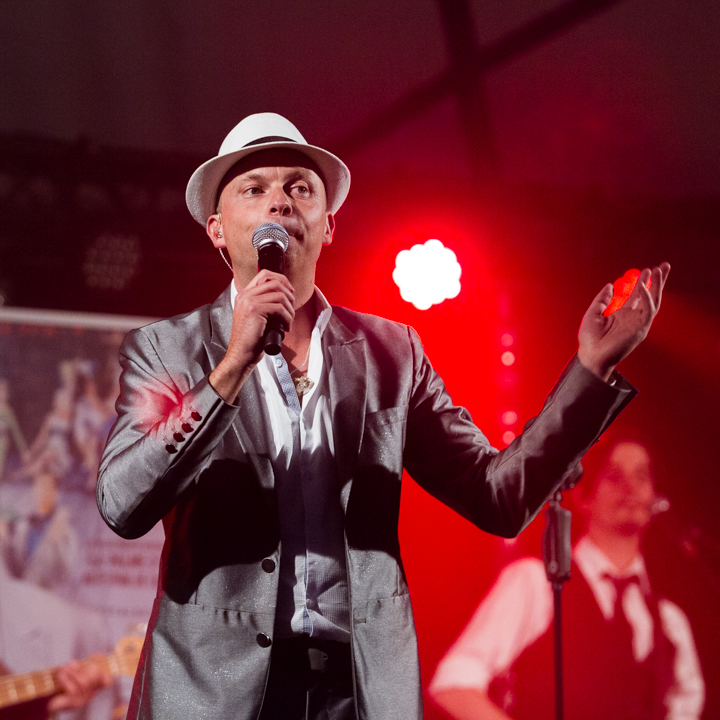 Wim Leys & @ Fundum @ Vlaanderen Zingt 2014 in Merksem, picture 8, photographed by Guy Danneels - FrontView Magazine