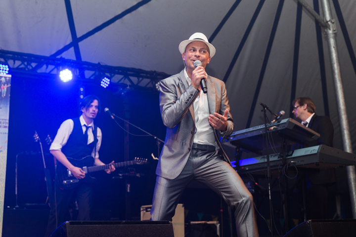Wim Leys & @ Fundum @ Vlaanderen Zingt 2014 in Merksem, picture 13, photographed by Guy Danneels - FrontView Magazine