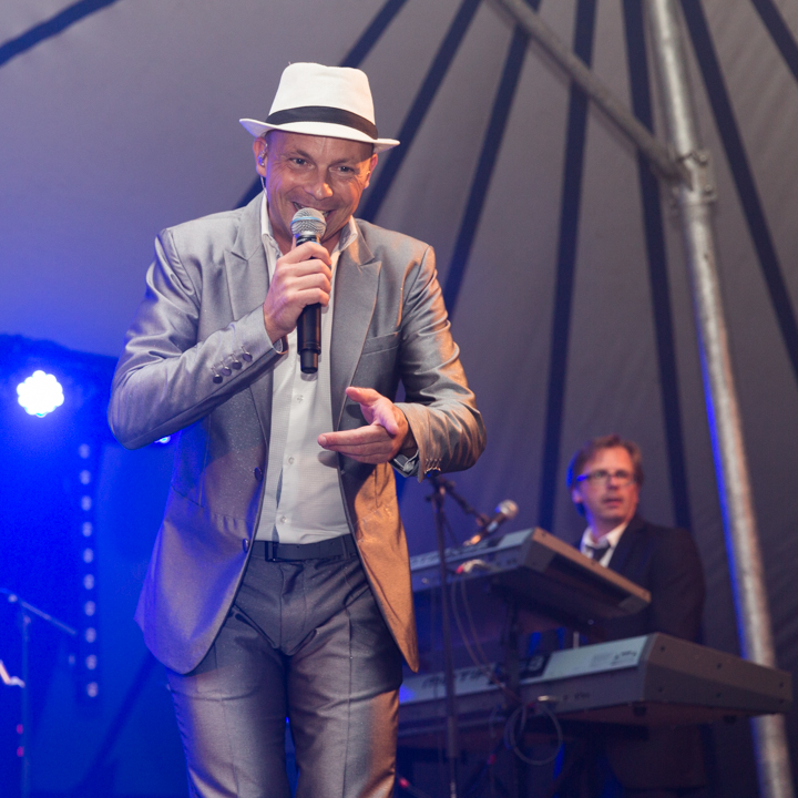 Wim Leys & @ Fundum @ Vlaanderen Zingt 2014 in Merksem, picture 15, photographed by Guy Danneels - FrontView Magazine