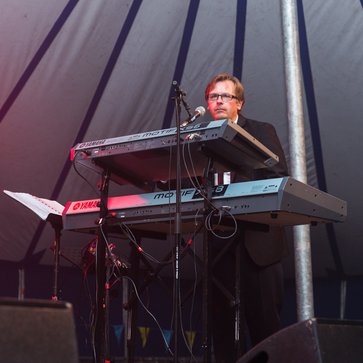 Wim Leys & @ Fundum @ Vlaanderen Zingt 2014 in Merksem, picture 36, photographed by Guy Danneels - FrontView Magazine