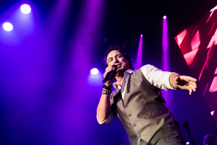 Marco Borsato @ 013, picture 2, photographed by Dorien Goetschalckx - FrontView Magazine