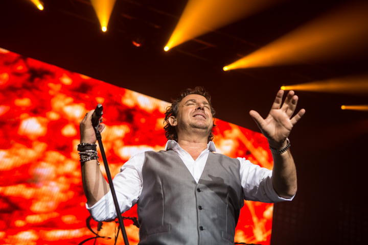Marco Borsato @ 013, picture 13, photographed by Dorien Goetschalckx - FrontView Magazine