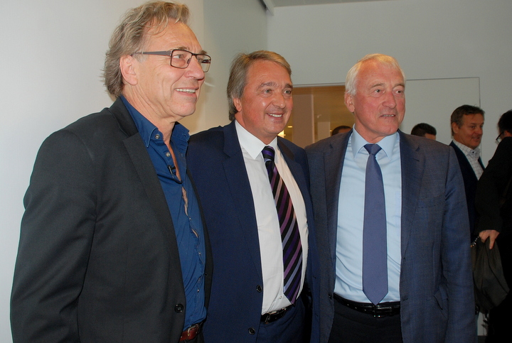 Boekvoorstelling Jan Mulder @ trainingscentrum Anderlecht, picture 1, photographed by Peter Minnebo - FrontView Magazine