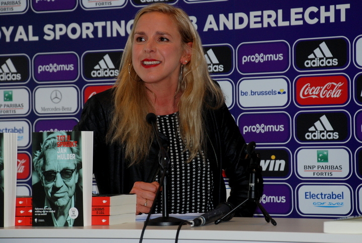 Boekvoorstelling Jan Mulder @ trainingscentrum Anderlecht, picture 13, photographed by Peter Minnebo - FrontView Magazine