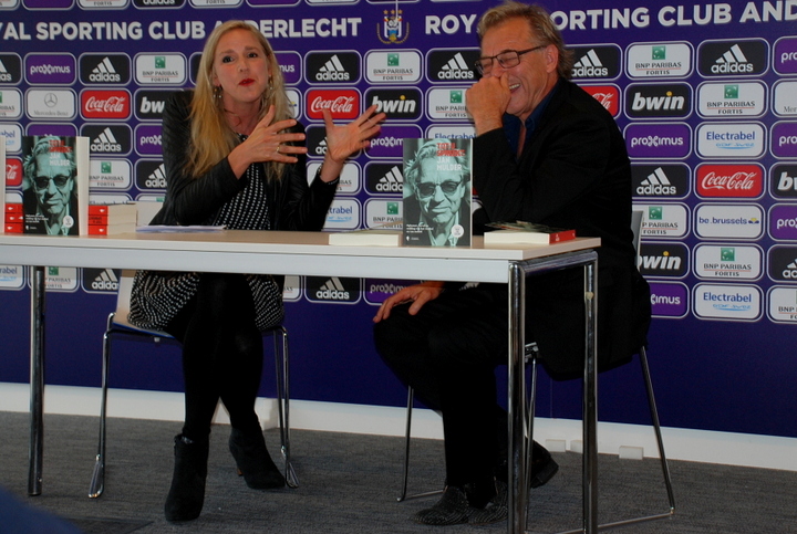 Boekvoorstelling Jan Mulder @ trainingscentrum Anderlecht, picture 14, photographed by Peter Minnebo - FrontView Magazine