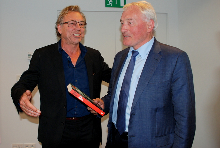 Boekvoorstelling Jan Mulder @ trainingscentrum Anderlecht, picture 16, photographed by Peter Minnebo - FrontView Magazine