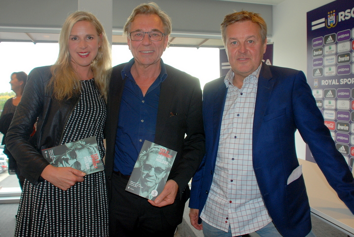 Boekvoorstelling Jan Mulder @ trainingscentrum Anderlecht, picture 17, photographed by Peter Minnebo - FrontView Magazine