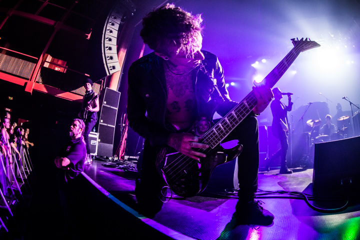 Crown The Empire @ AB, picture 7, photographed by Dorien Goetschalckx - FrontView Magazine