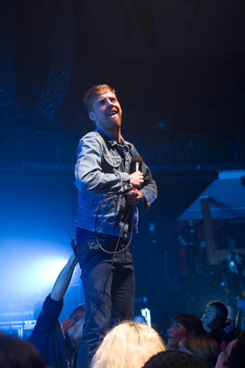 Kaiser Chiefs @ Koninklijk Circus, picture 2, photographed by Nick De Gregorio - FrontView Magazine