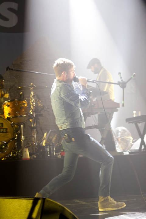 Kaiser Chiefs @ Koninklijk Circus, picture 4, photographed by Nick De Gregorio - FrontView Magazine