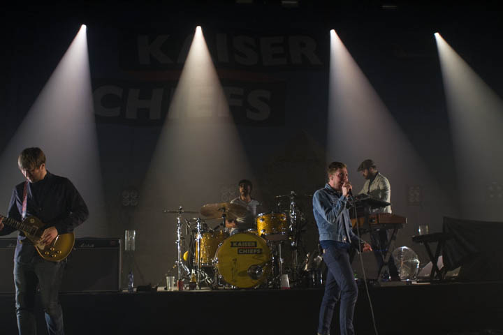 Kaiser Chiefs @ Koninklijk Circus, picture 5, photographed by Nick De Gregorio - FrontView Magazine