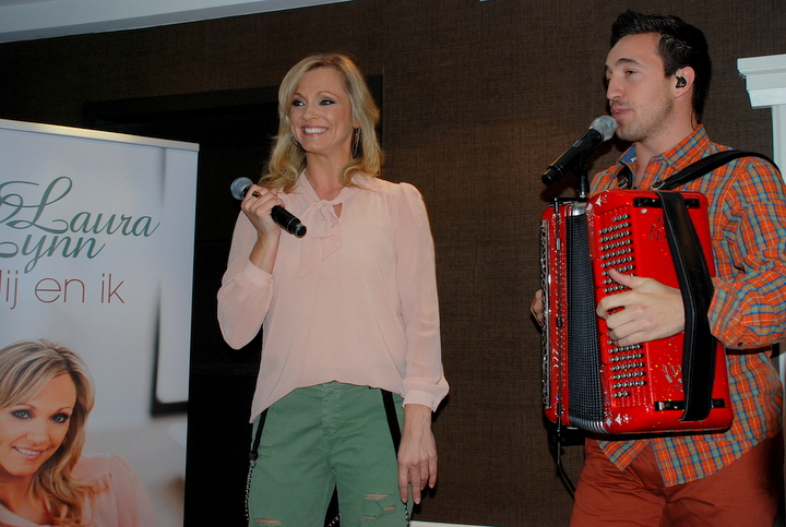 CD voorstelling Laura Lynn @ Welle, foto 10, foto's door Peter Minnebo - FrontView Magazine