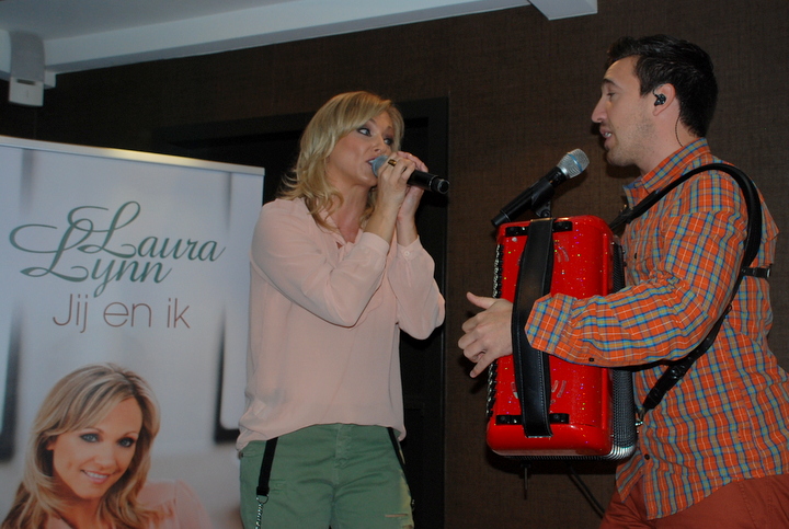 CD voorstelling Laura Lynn @ Welle, foto 11, foto's door Peter Minnebo - FrontView Magazine