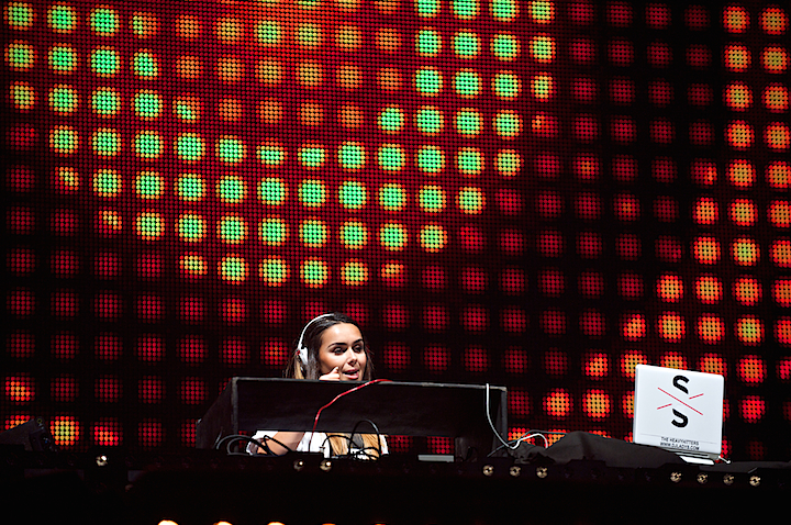 DJ Lady S @ Urbanice, picture 5, photographed by James Van Roosbroeck - FrontView Magazine
