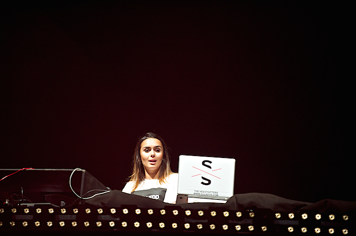 DJ Lady S @ Urbanice, picture 7, photographed by James Van Roosbroeck - FrontView Magazine