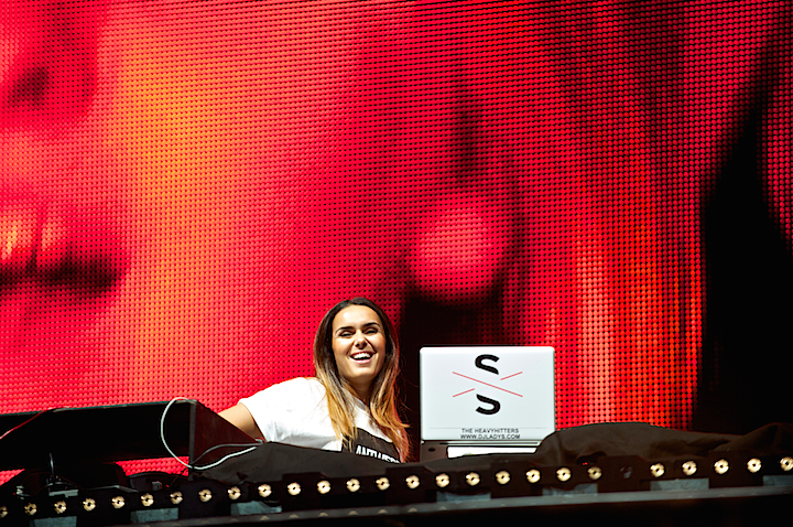 DJ Lady S @ Urbanice, picture 8, photographed by James Van Roosbroeck - FrontView Magazine
