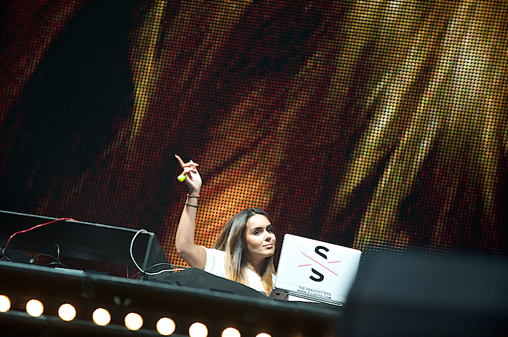 DJ Lady S @ Urbanice, picture 10, photographed by James Van Roosbroeck - FrontView Magazine