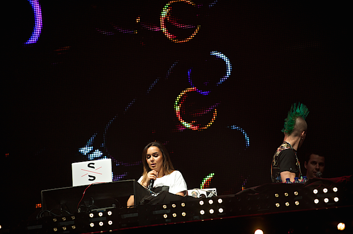 DJ Lady S @ Urbanice, picture 28, photographed by James Van Roosbroeck - FrontView Magazine