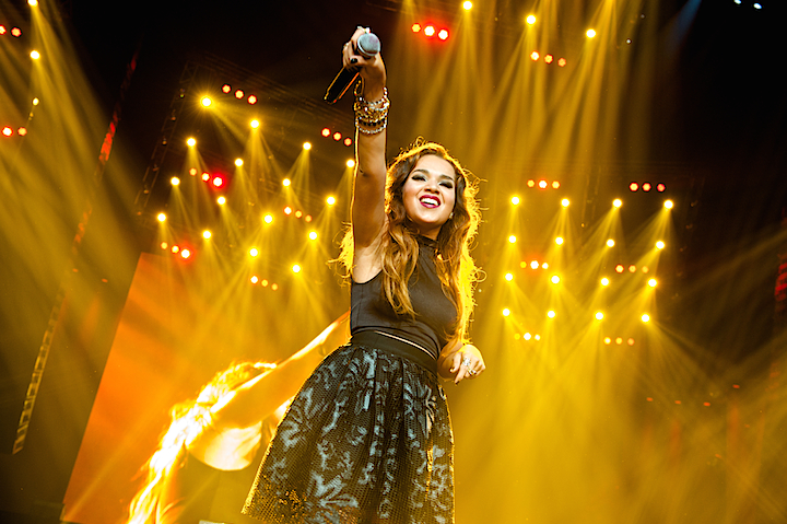 Lumidee @ Urbanice, picture 37, photographed by James Van Roosbroeck - FrontView Magazine