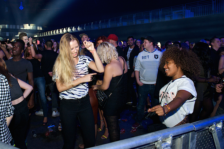 Sfeerbeelden @ Urbanice, picture 7, photographed by James Van Roosbroeck - FrontView Magazine