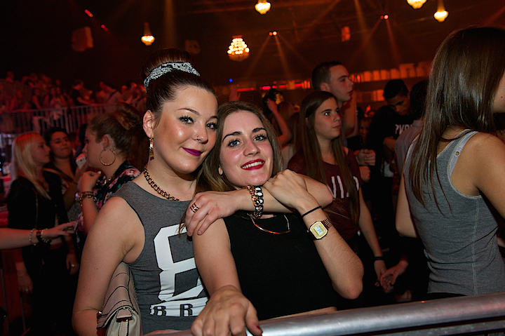 Sfeerbeelden @ Urbanice, picture 16, photographed by James Van Roosbroeck - FrontView Magazine