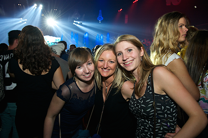 Sfeerbeelden @ Urbanice, picture 23, photographed by James Van Roosbroeck - FrontView Magazine