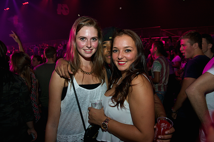 Sfeerbeelden @ Urbanice, picture 31, photographed by James Van Roosbroeck - FrontView Magazine