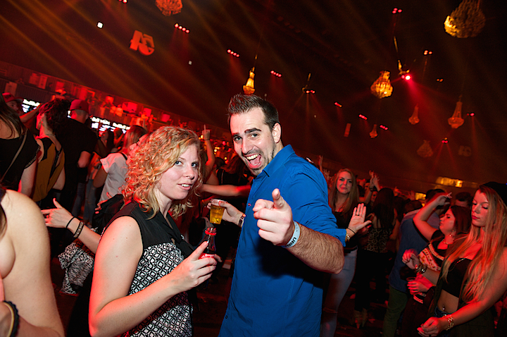 Sfeerbeelden @ Urbanice, picture 37, photographed by James Van Roosbroeck - FrontView Magazine