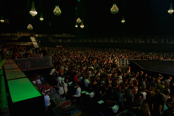 Sfeerbeelden @ Urbanice, picture 49, photographed by James Van Roosbroeck - FrontView Magazine